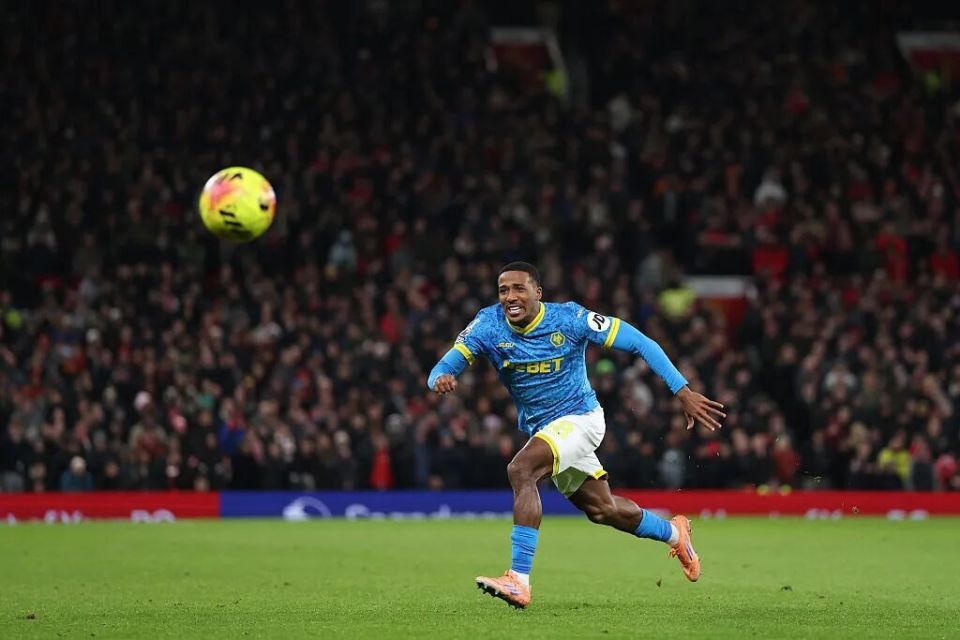 足协杯：克雷桑梅开二度 山东泰山5-0大胜青岛红狮